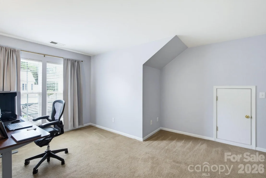 Photo of 13330 Edgetree Drive
