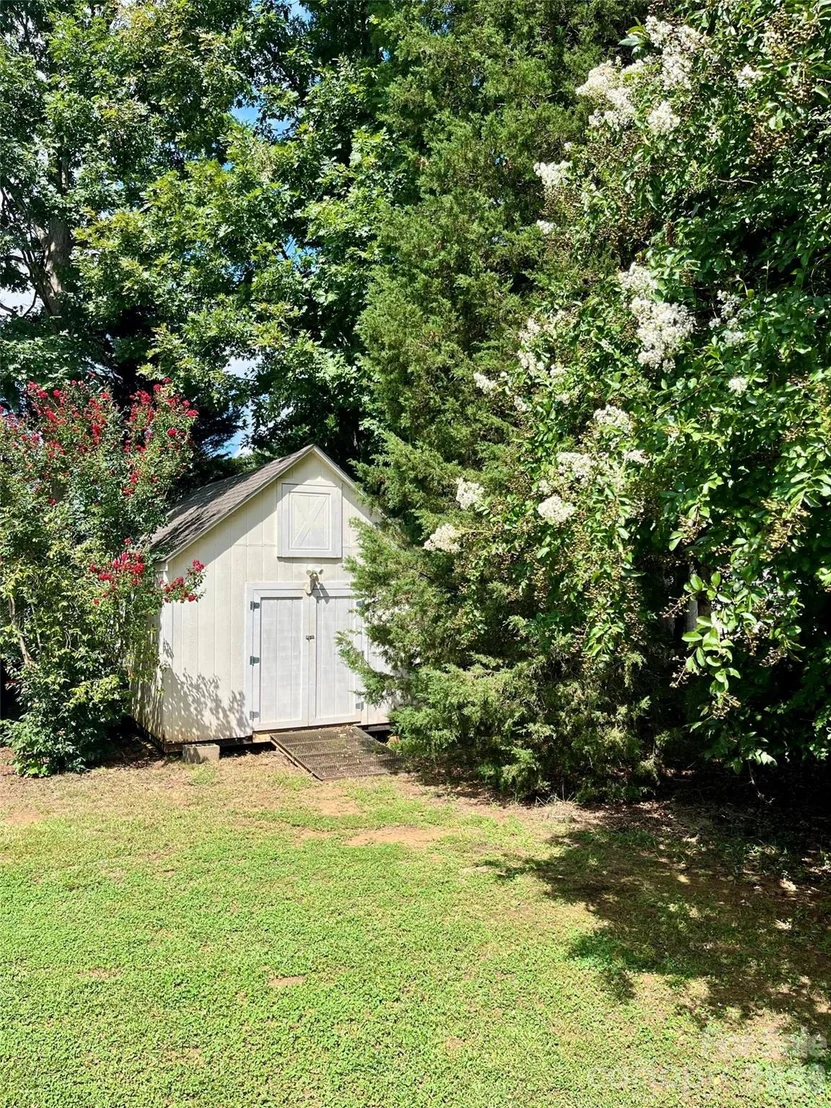 Photo of 2107 Heath Lake Drive