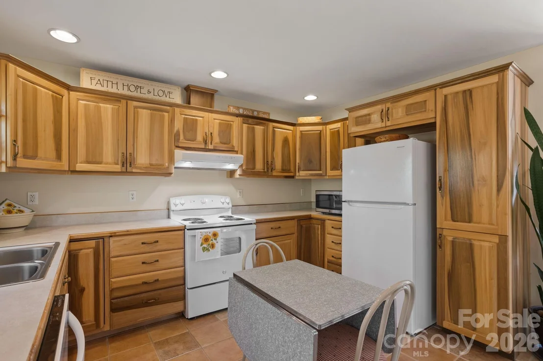 Photo of 367 Crescent Street