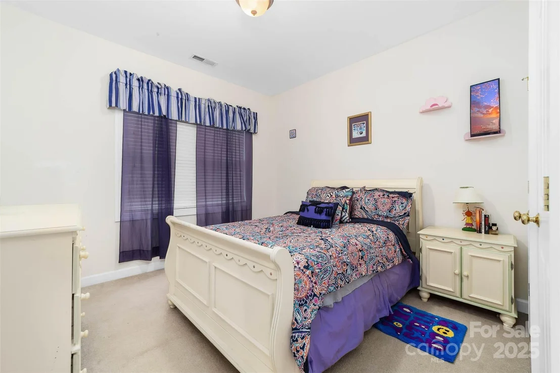 Photo of 1728 Copperplate Road