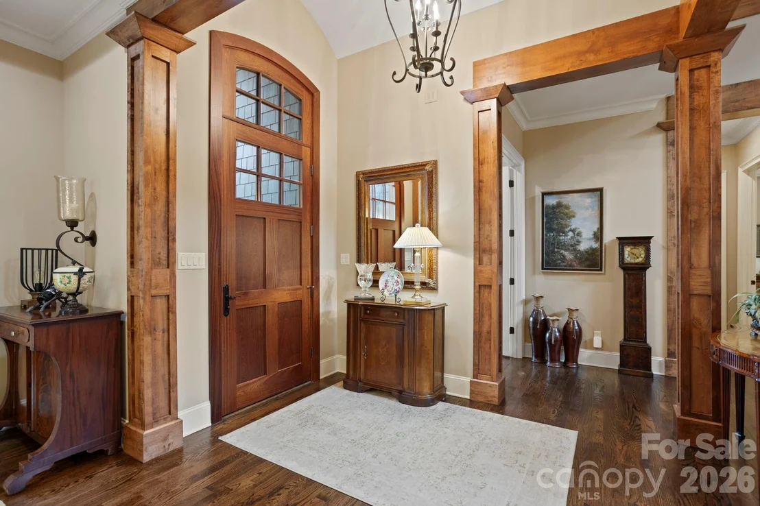 Photo of 390 Shipman Parkway
