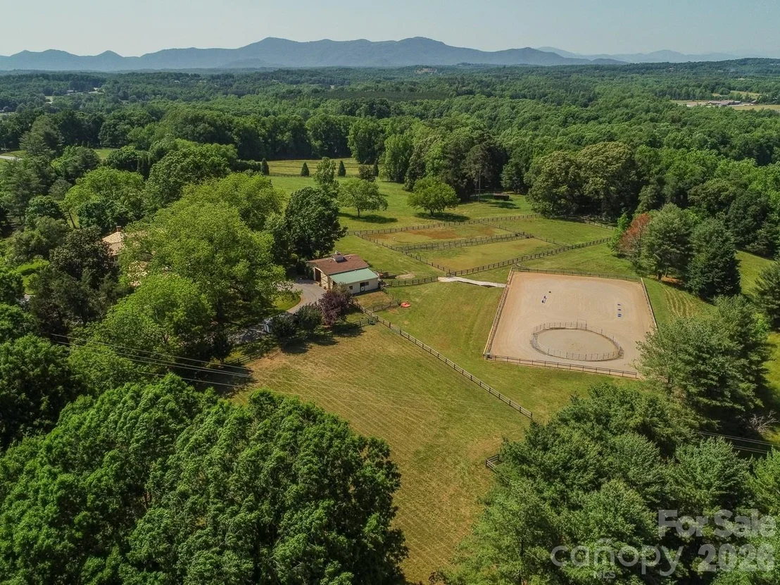 Photo of 835 Jackson Grove Road