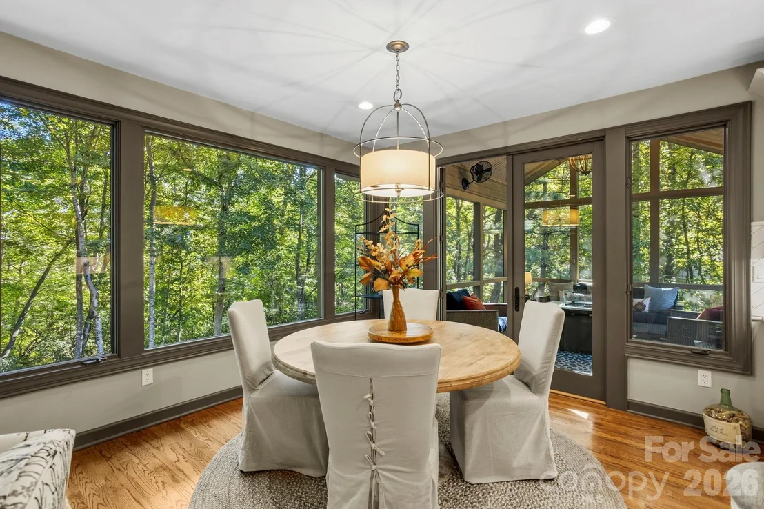 Photo of 308 Kenmure Drive