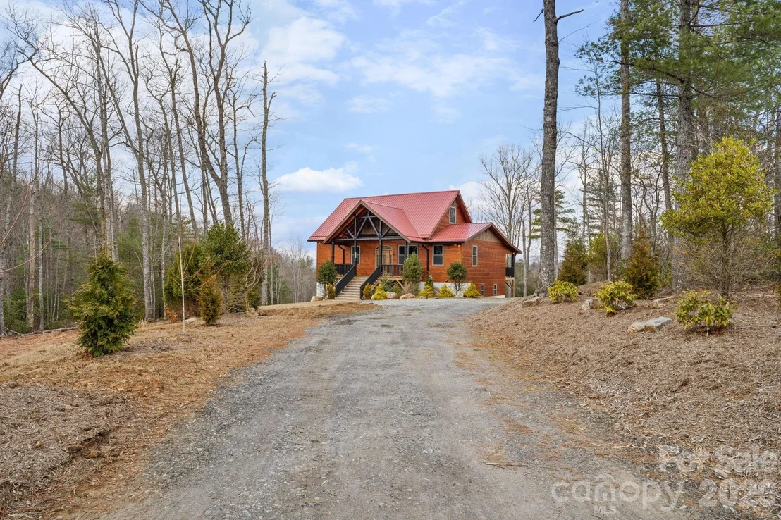 Photo of 449 Hampton Ridge Road