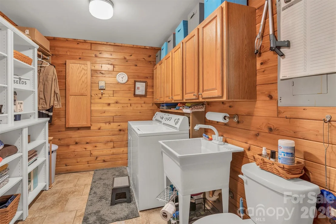 Photo of 105 Winchester Drive