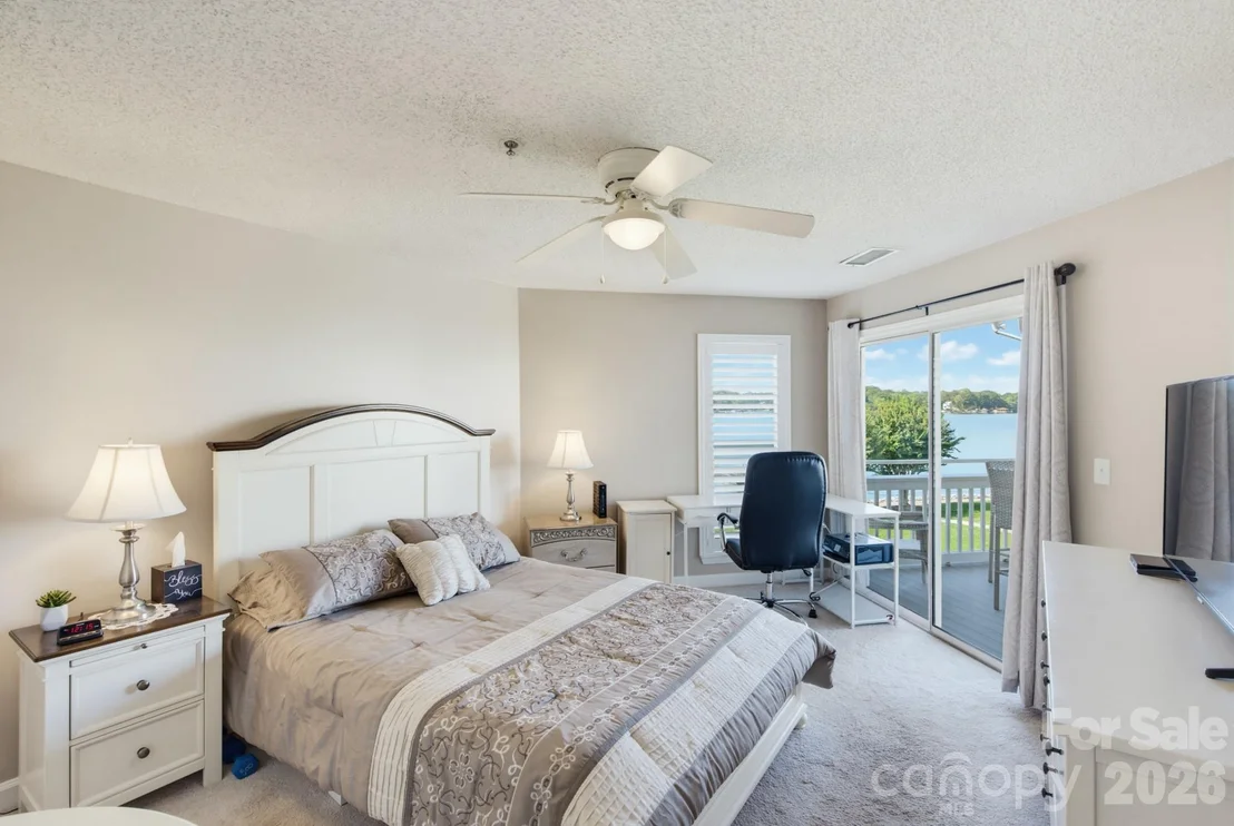 Photo of 1338 Torrence Circle