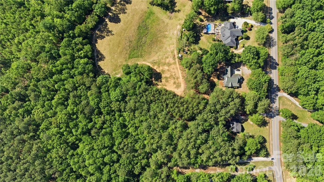 Photo of 417 Sessions Road