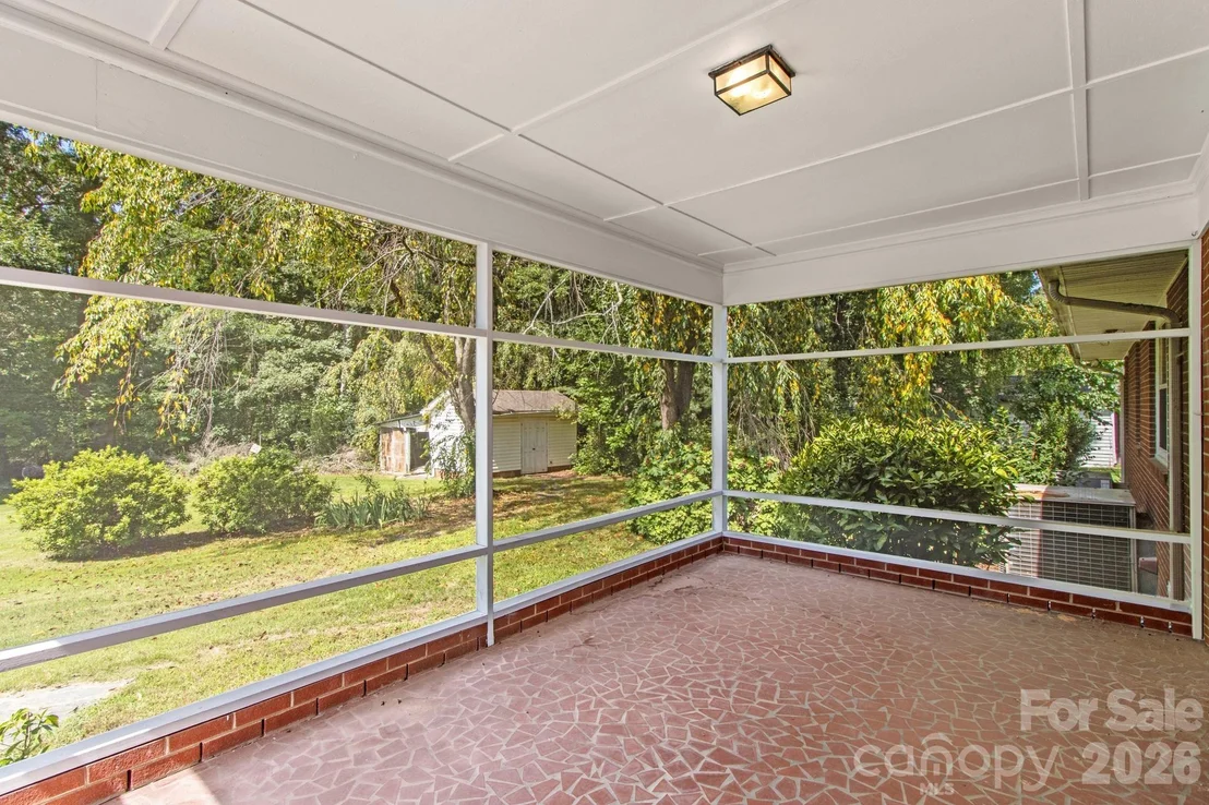 Photo of 875 Bonanza Drive
