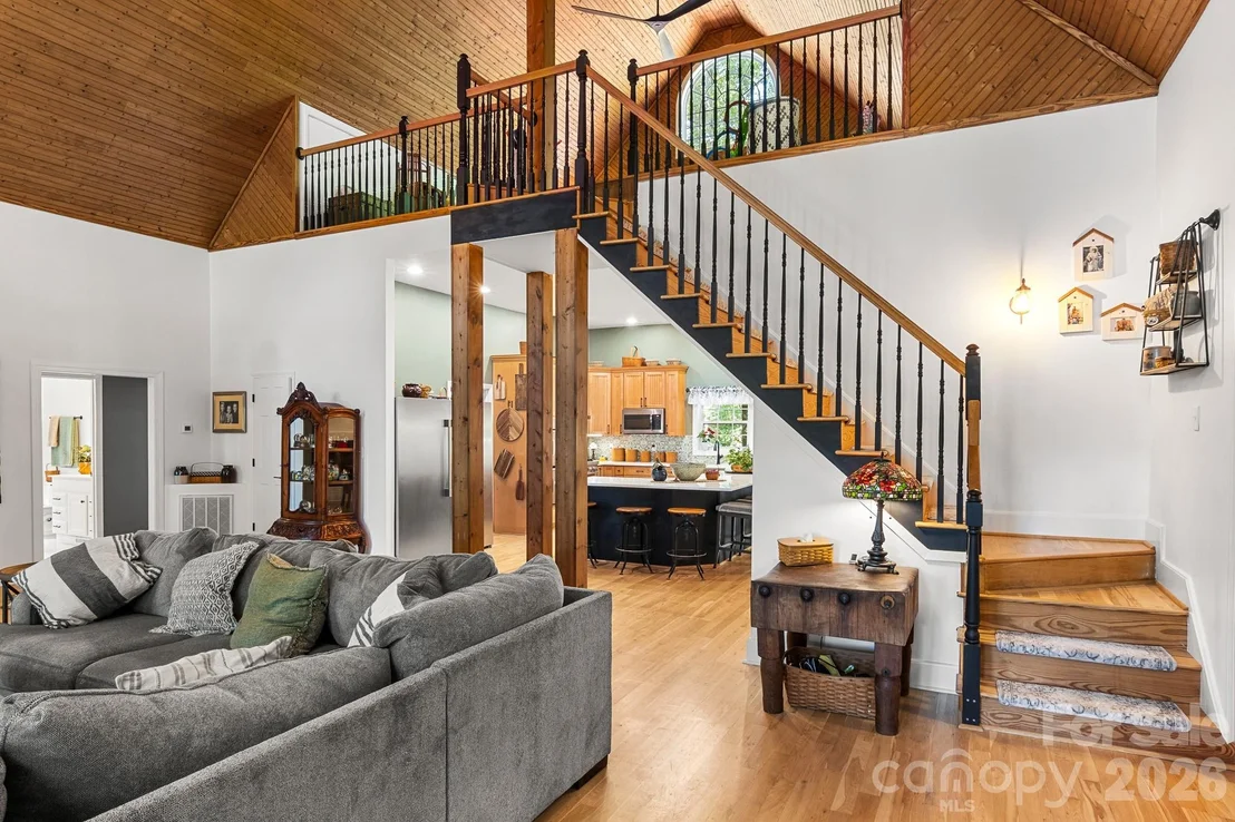 Photo of 613 Perry Road