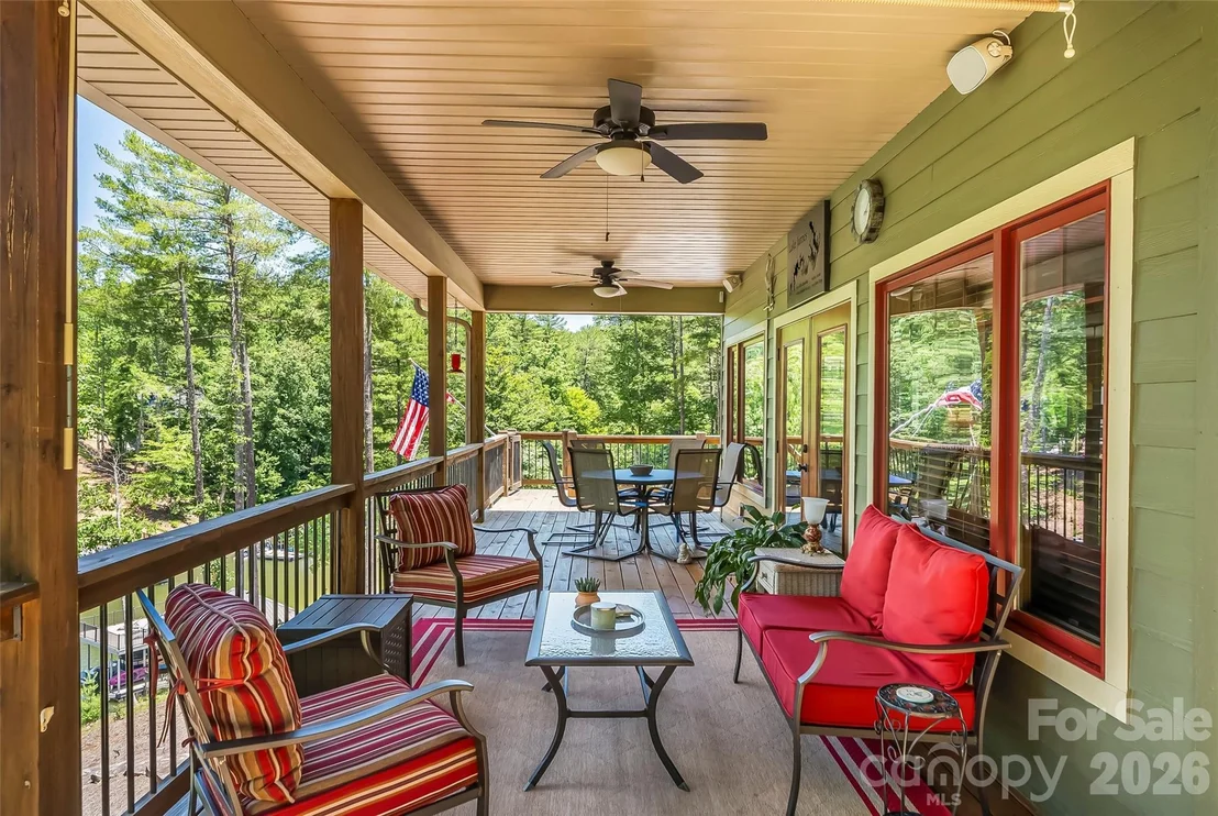 Photo of 590 Larkhaven Drive