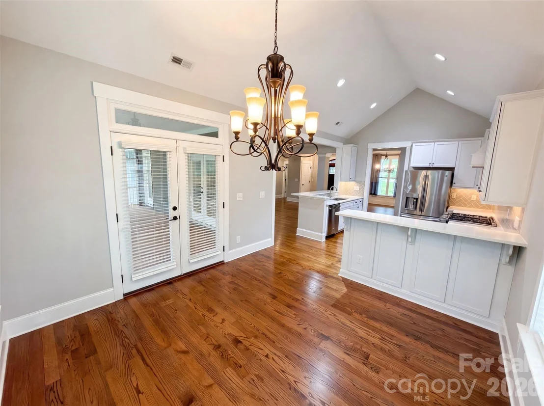 Photo of 4193 Persimmon Road