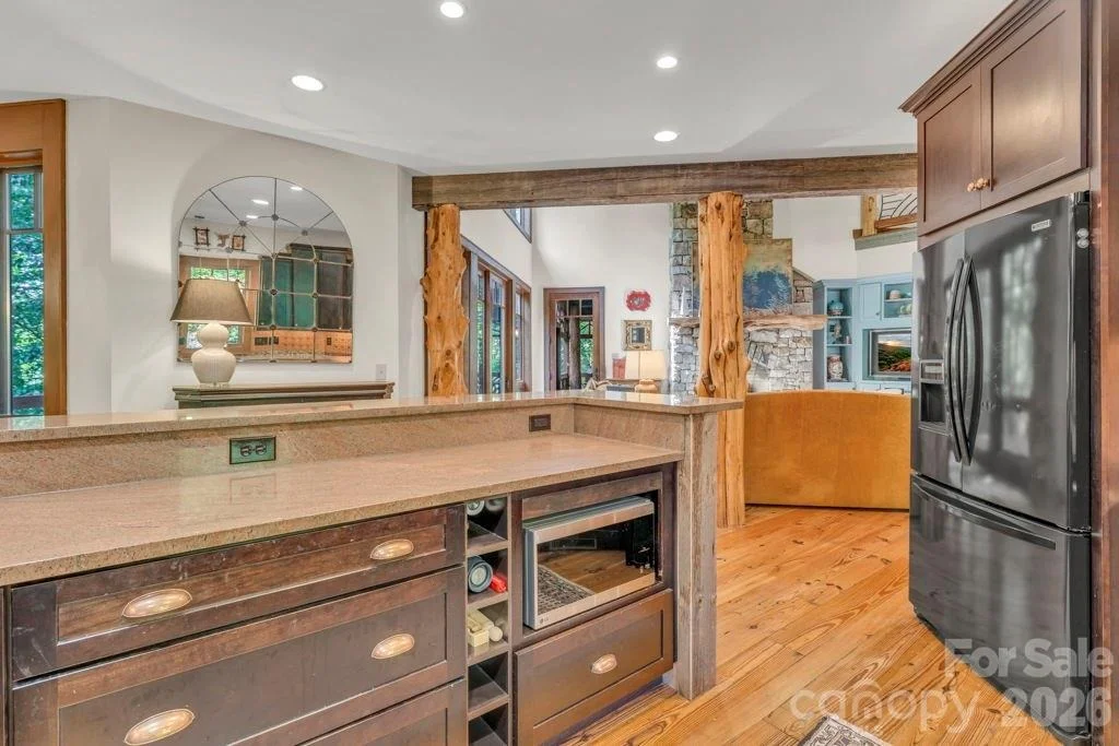 Photo of 355 Oakley Green None