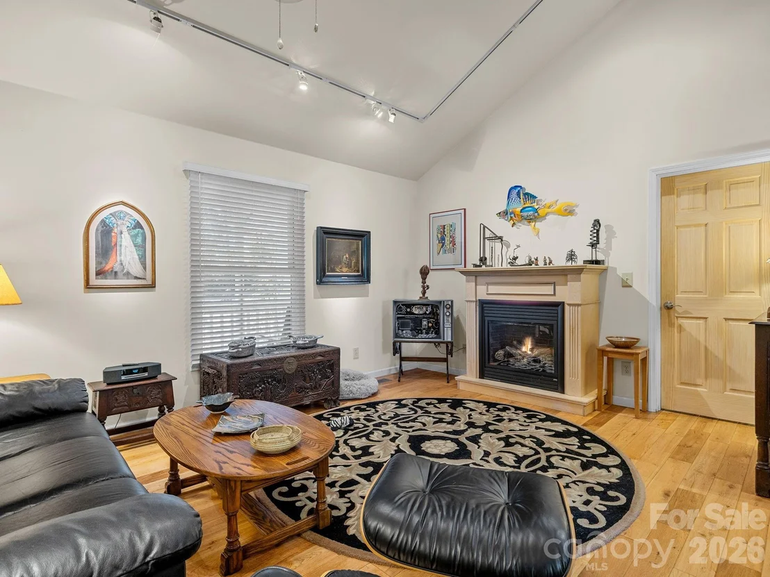 Photo of 160 Caledonia Road