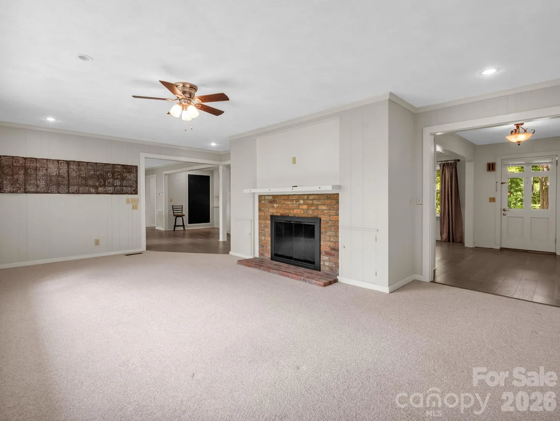 Photo of 7 Hearthstone Lane