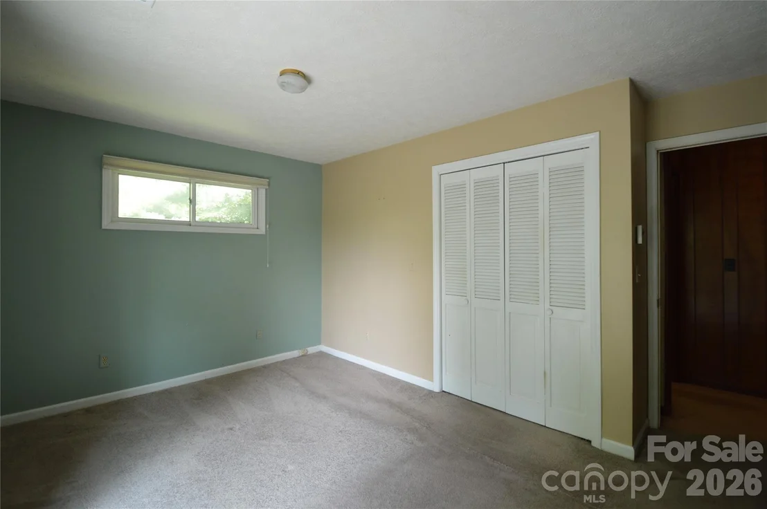 Photo of 184 Laurel Road