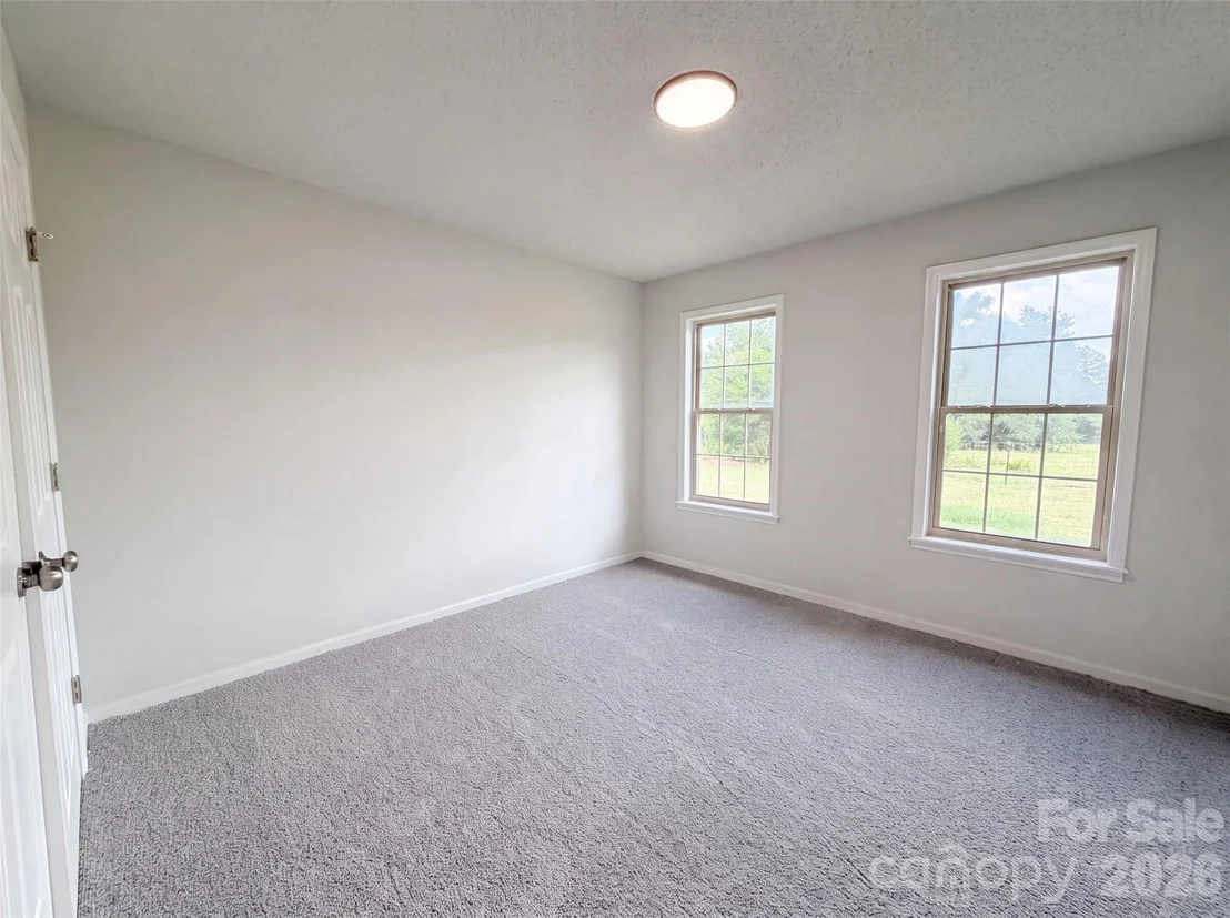 Photo of 972 Darby Road