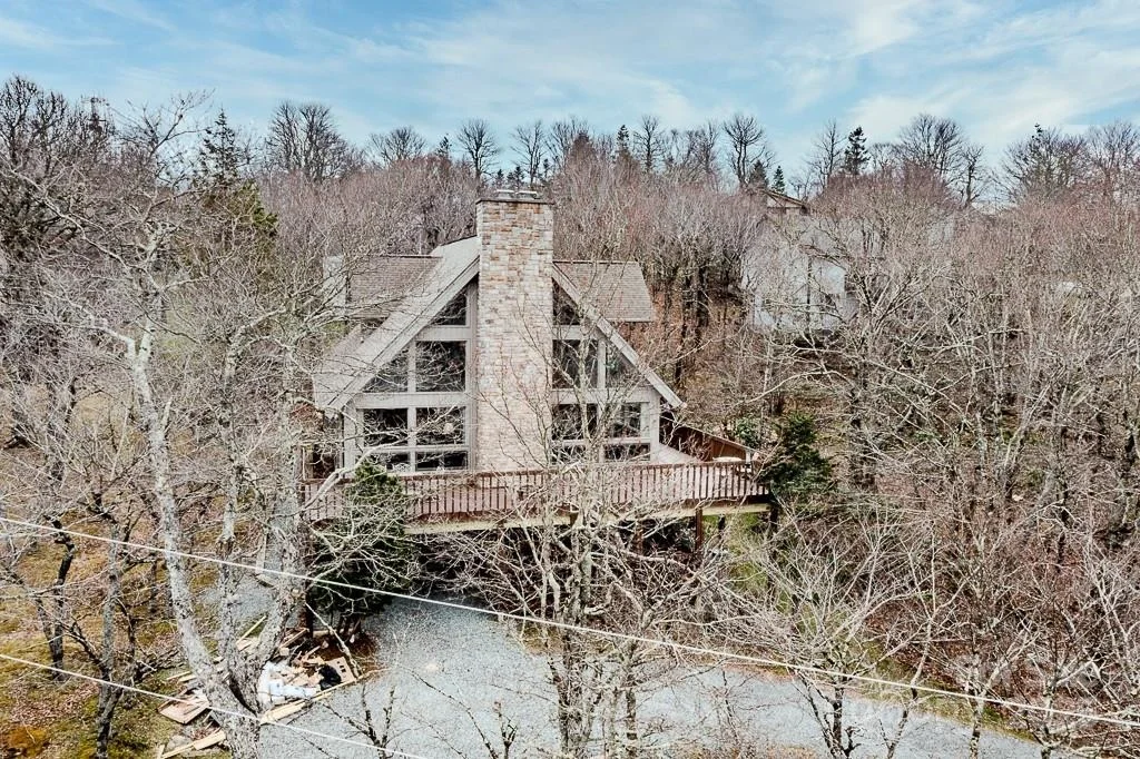 Photo of 130 Skiway Circle