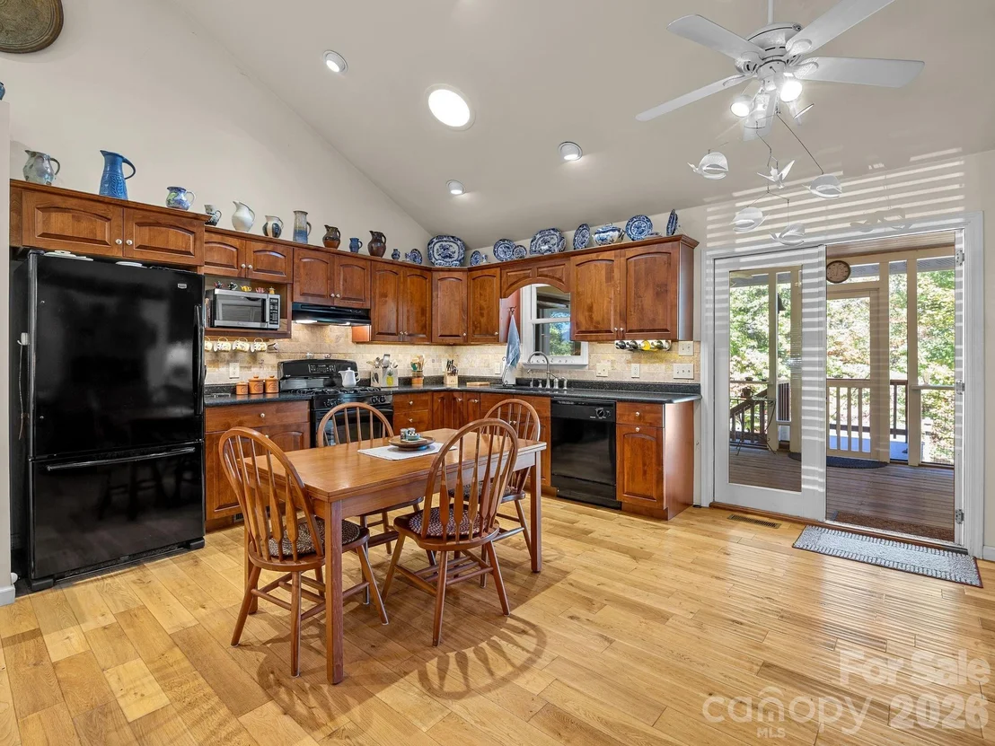 Photo of 160 Caledonia Road