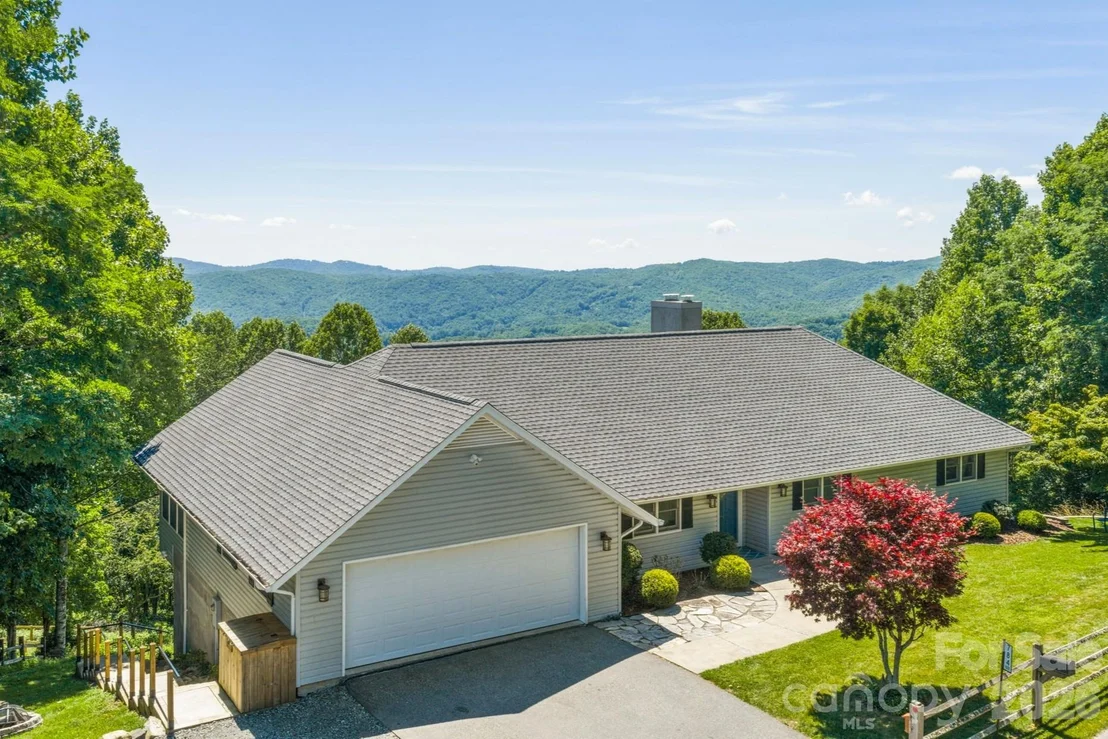 Photo of 784 Alpine Drive