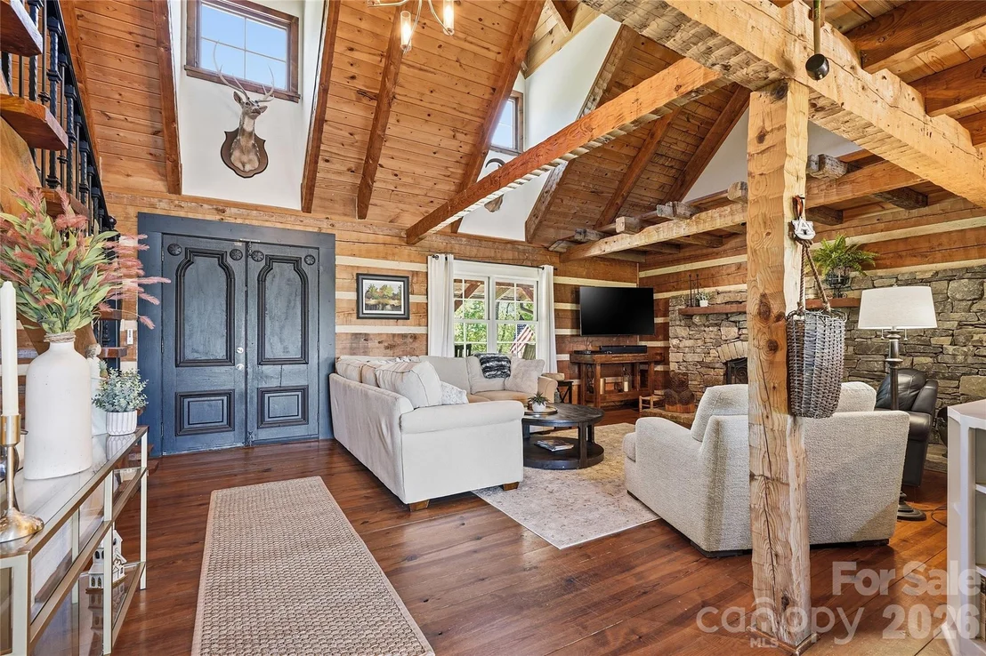 Photo of 723 N Highland Road