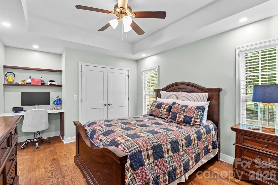 Photo of 596 Maple Ridge Circle