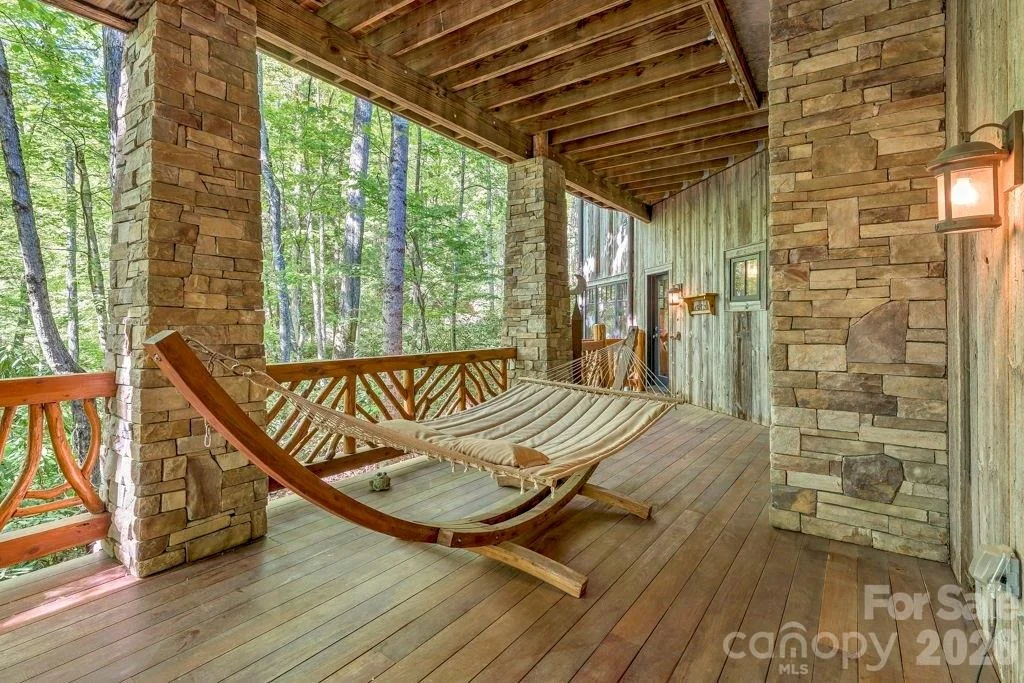 Photo of 355 Oakley Green None