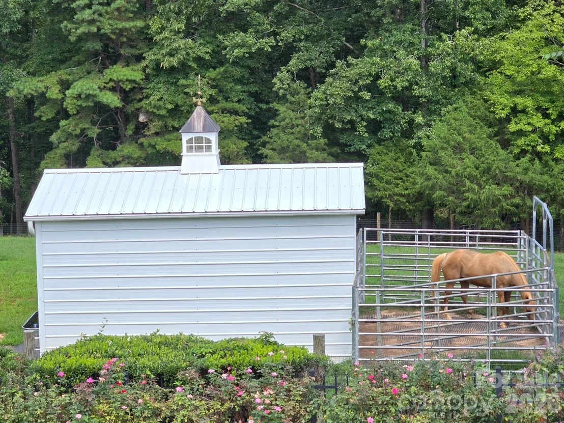 Photo of 340 Harrison Road