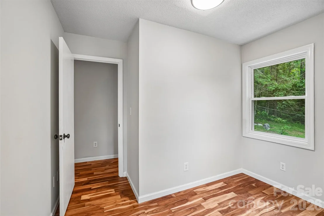 Photo of 19 Jupiter Heights