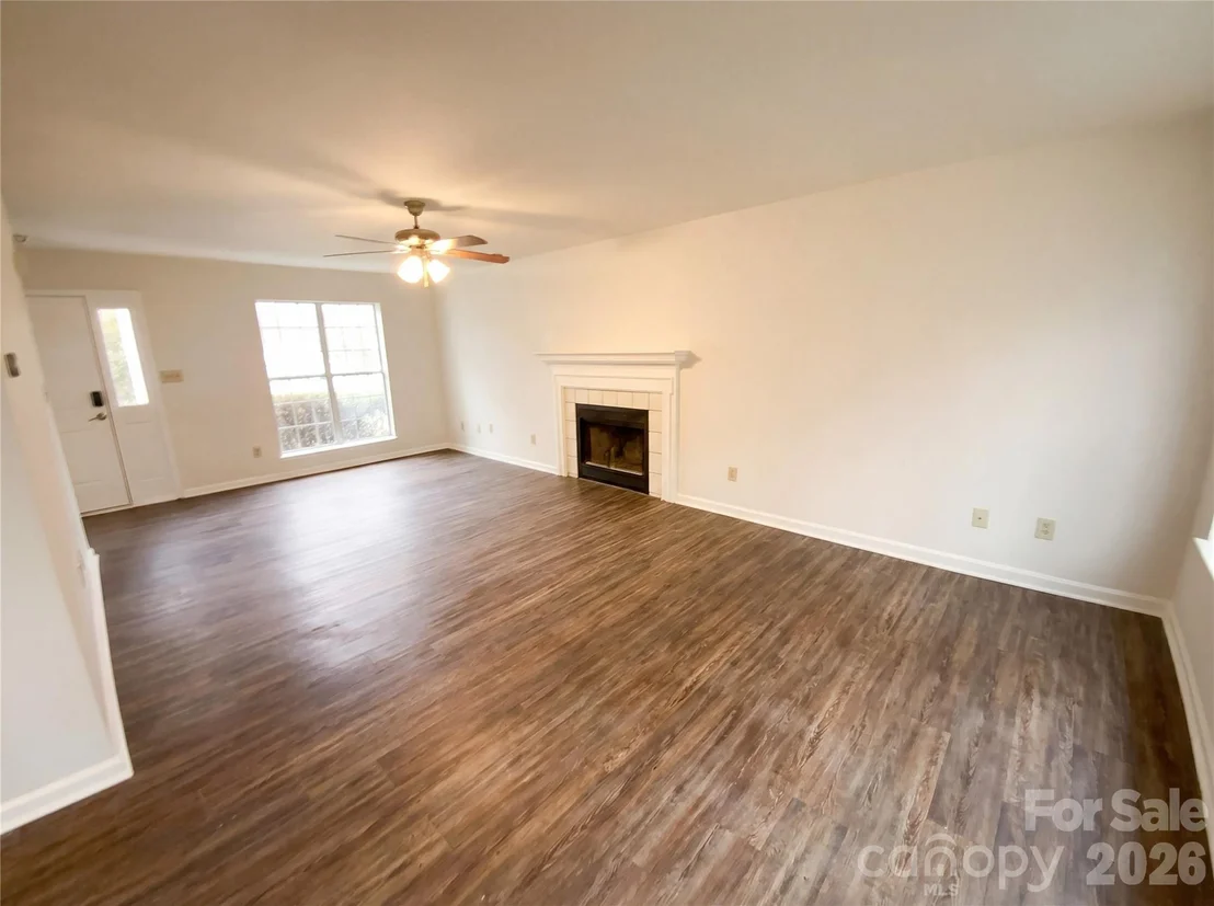 Photo of 5719 Rocbridge Lane