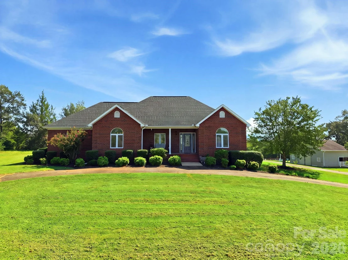 Photo of 2950 Pearidge Road