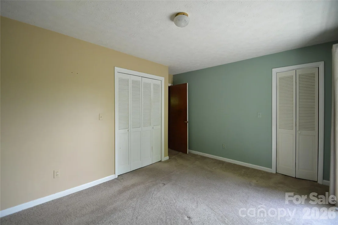 Photo of 184 Laurel Road