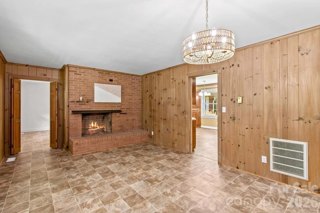 Photo of 875 Bonanza Drive