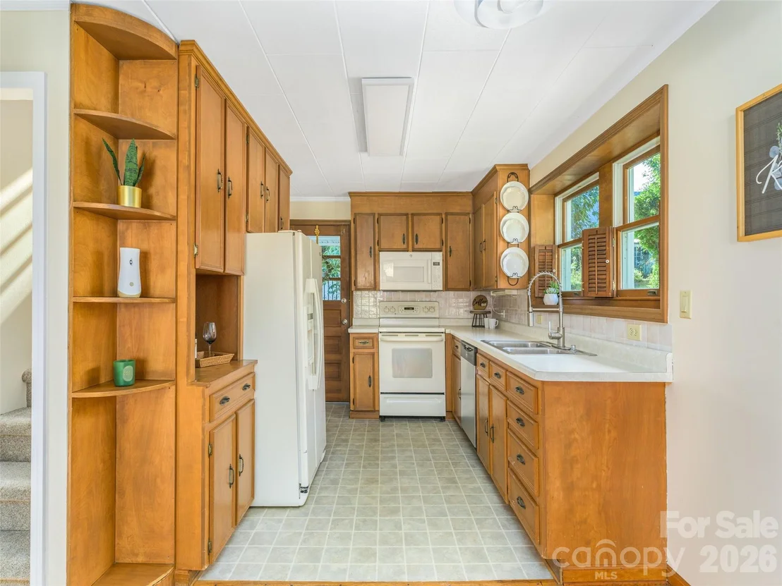 Photo of 135 Patton Avenue