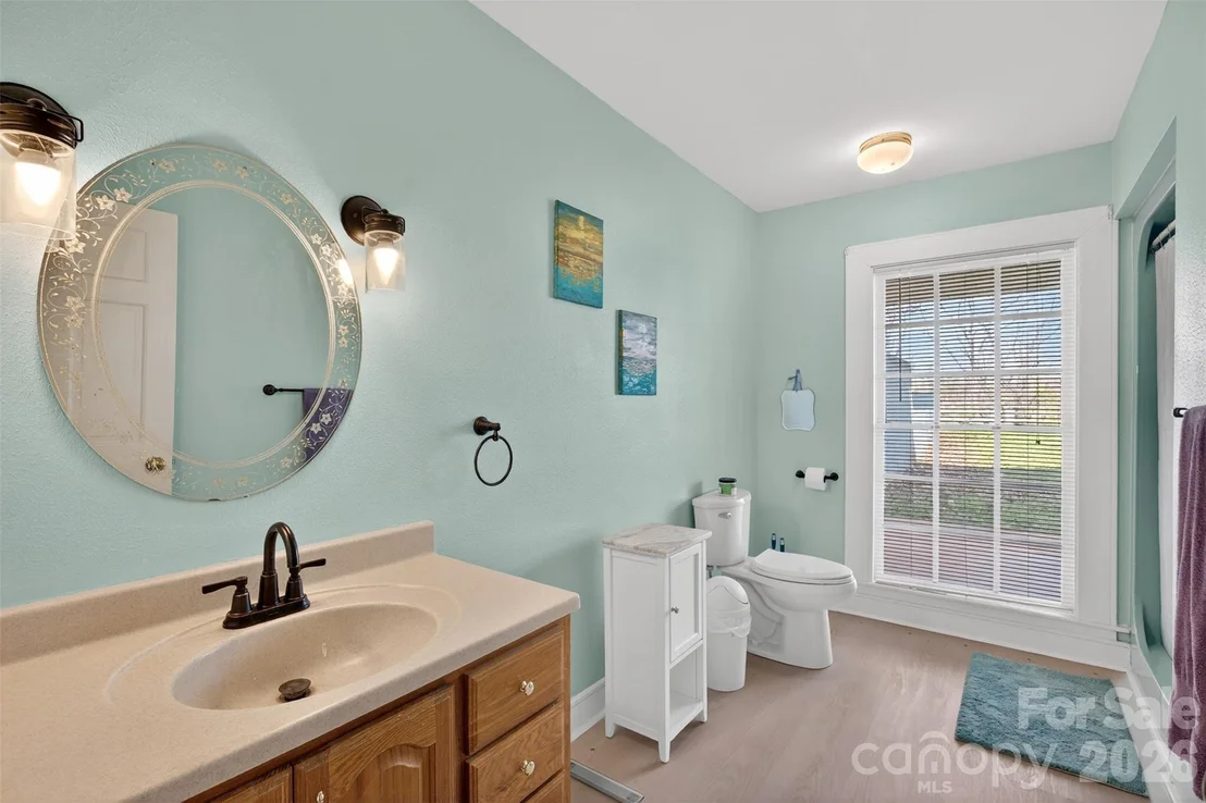 Photo of 341 Ridings Road