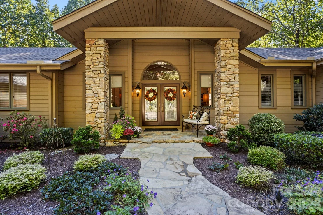 Photo of 308 Kenmure Drive