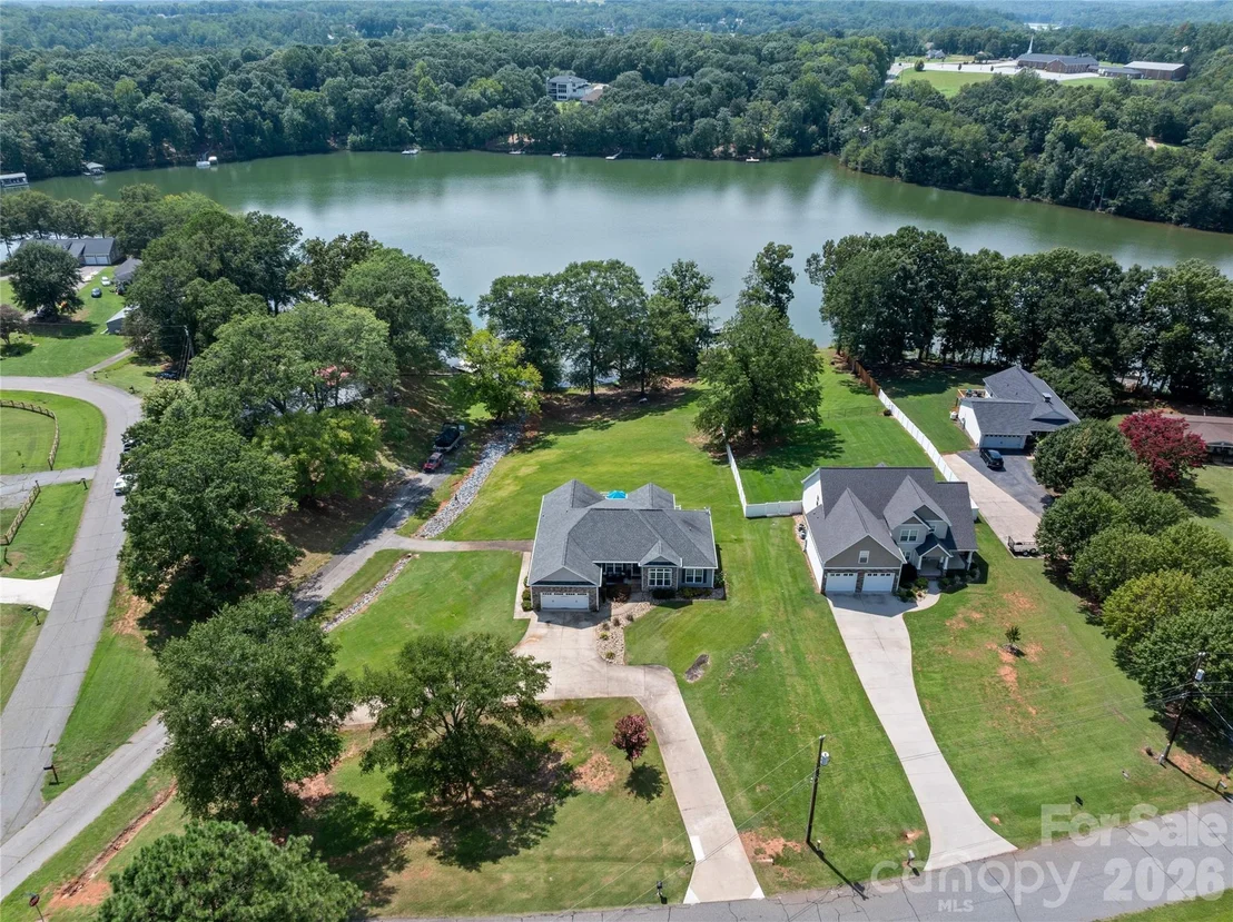 Photo of 105 Michelle Drive