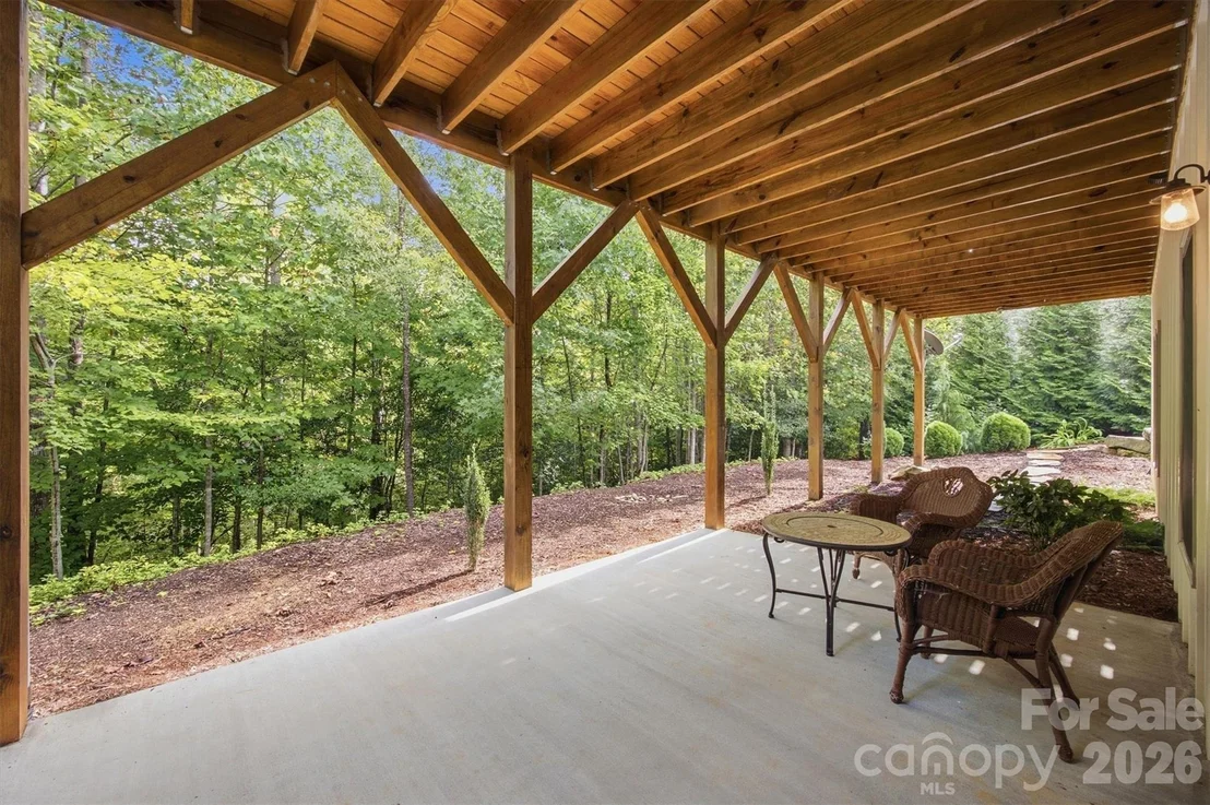 Photo of 124 Beechmont Drive