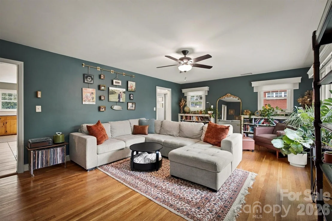 Photo of 214 Morehead Street