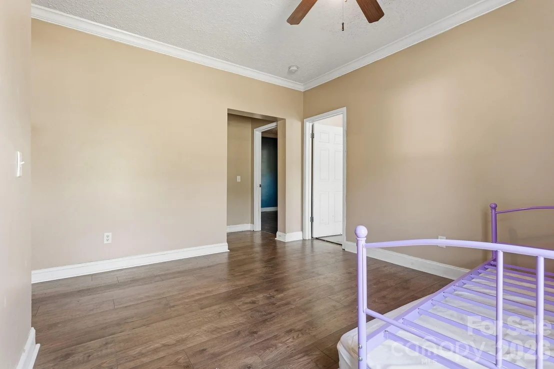 Photo of 2825 Sweeping Pine Lane
