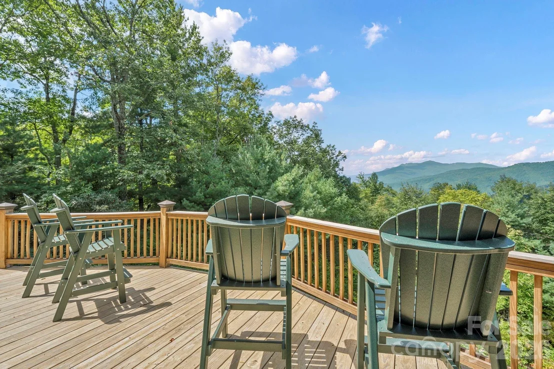 Photo of 4880 Nightingale Lane