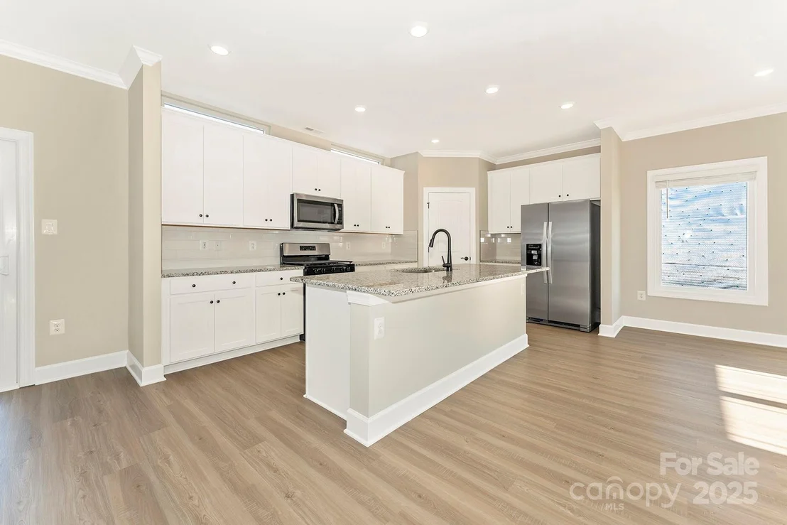 Photo of 3453 Robindale Drive