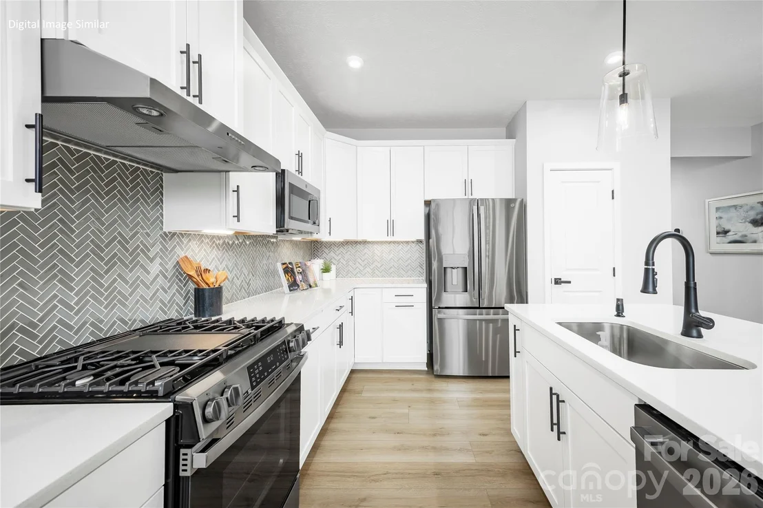 Photo of 917 Heathway Drive