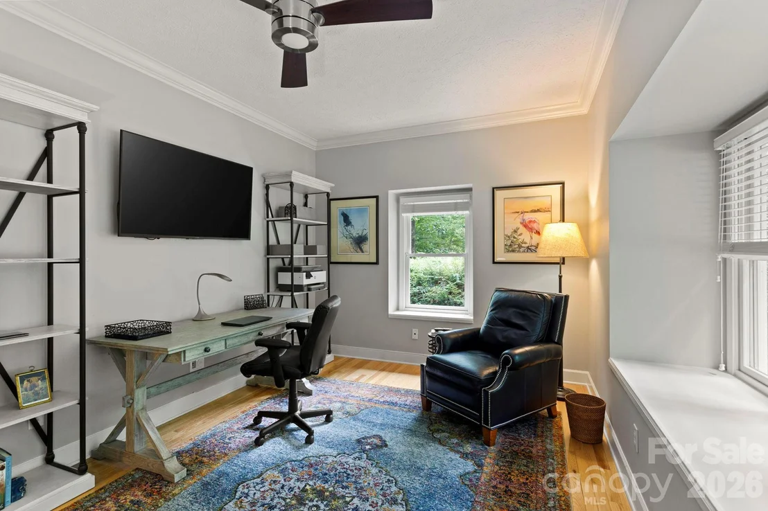 Photo of 324 Kenmure Drive