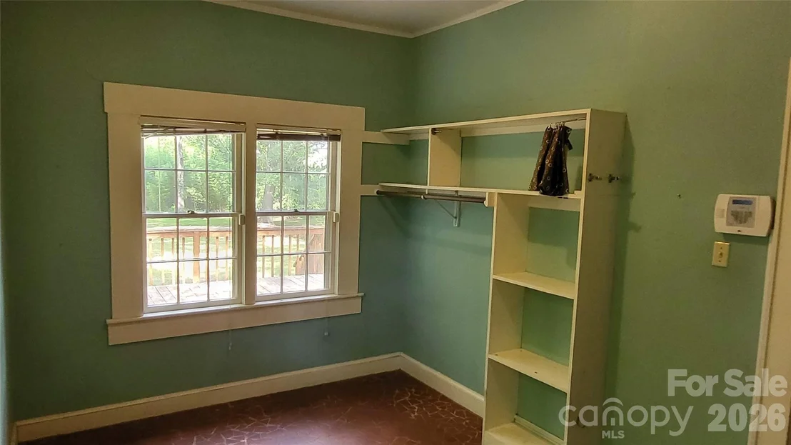 Photo of 504 Chesterfield Avenue
