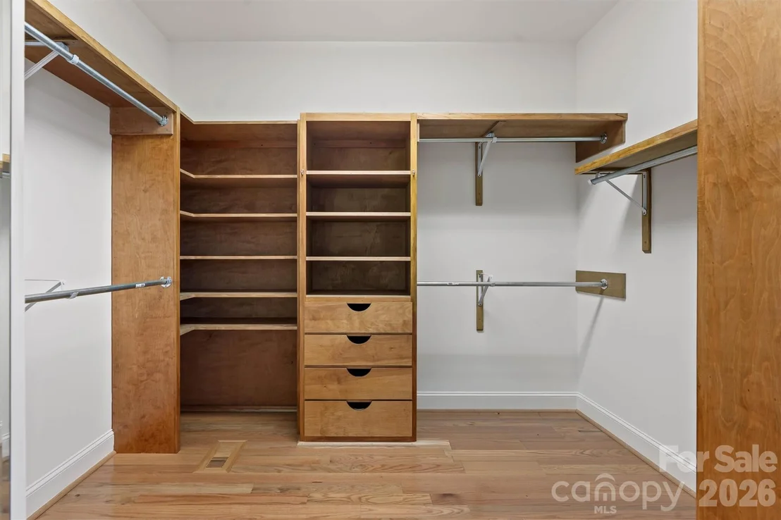 Photo of 675 Heather Drive