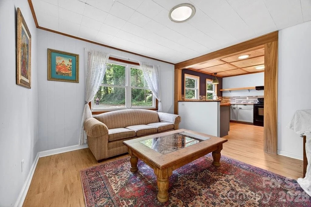 Photo of 147 Longview Drive