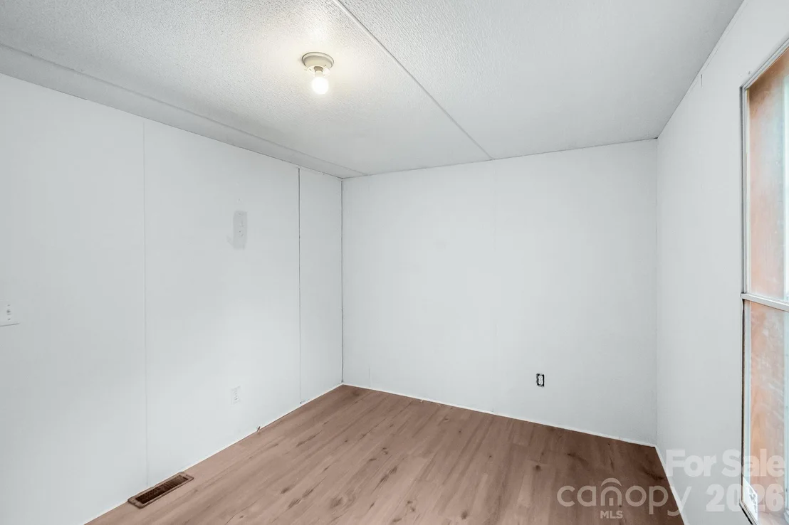 Photo of 185 Coot Sistare Road