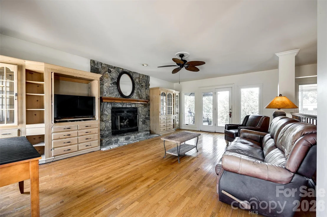 Photo of 1088 Palmyra Drive