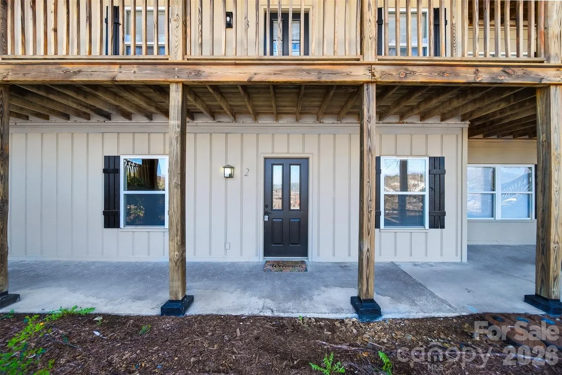 Photo of 800 Meadowview Drive