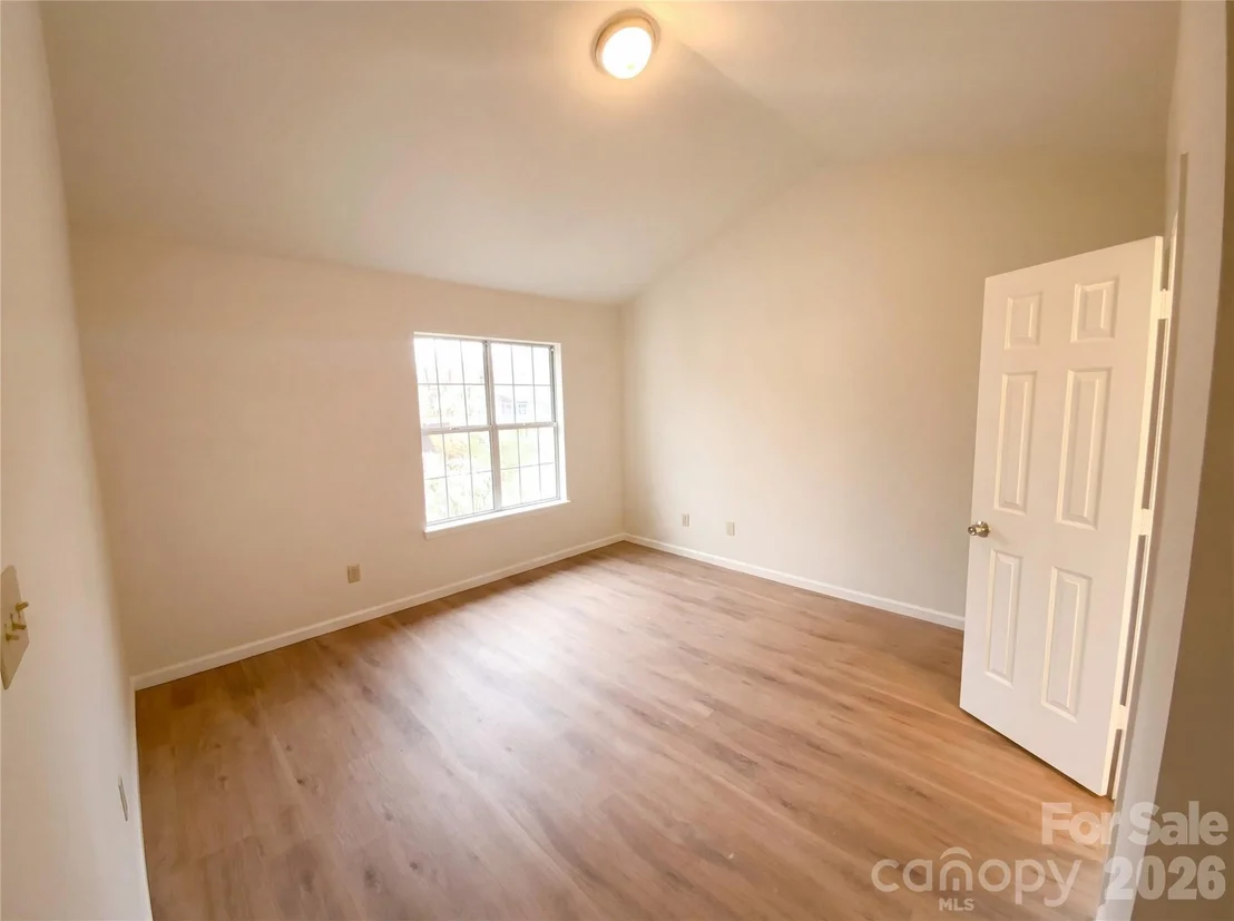 Photo of 5719 Rocbridge Lane